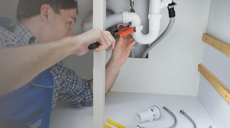 Expert burst pipe repair services in Sturdivant, MO
